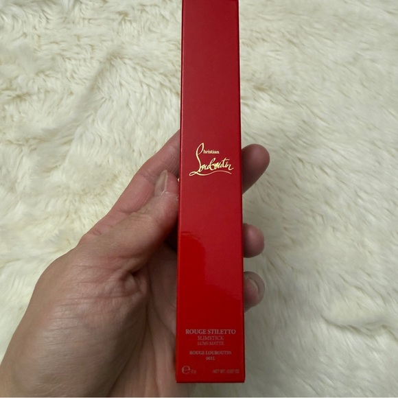 Christian Louboutin
Rouge Stiletto Lumi Matte Lipstick 101 rouge LOUBOUTIN - Picture 7 of 8